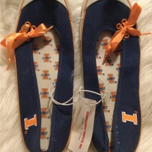 NWT Illinois Collegiate “Skimmer” Ladies Canvas Slip On Size 8